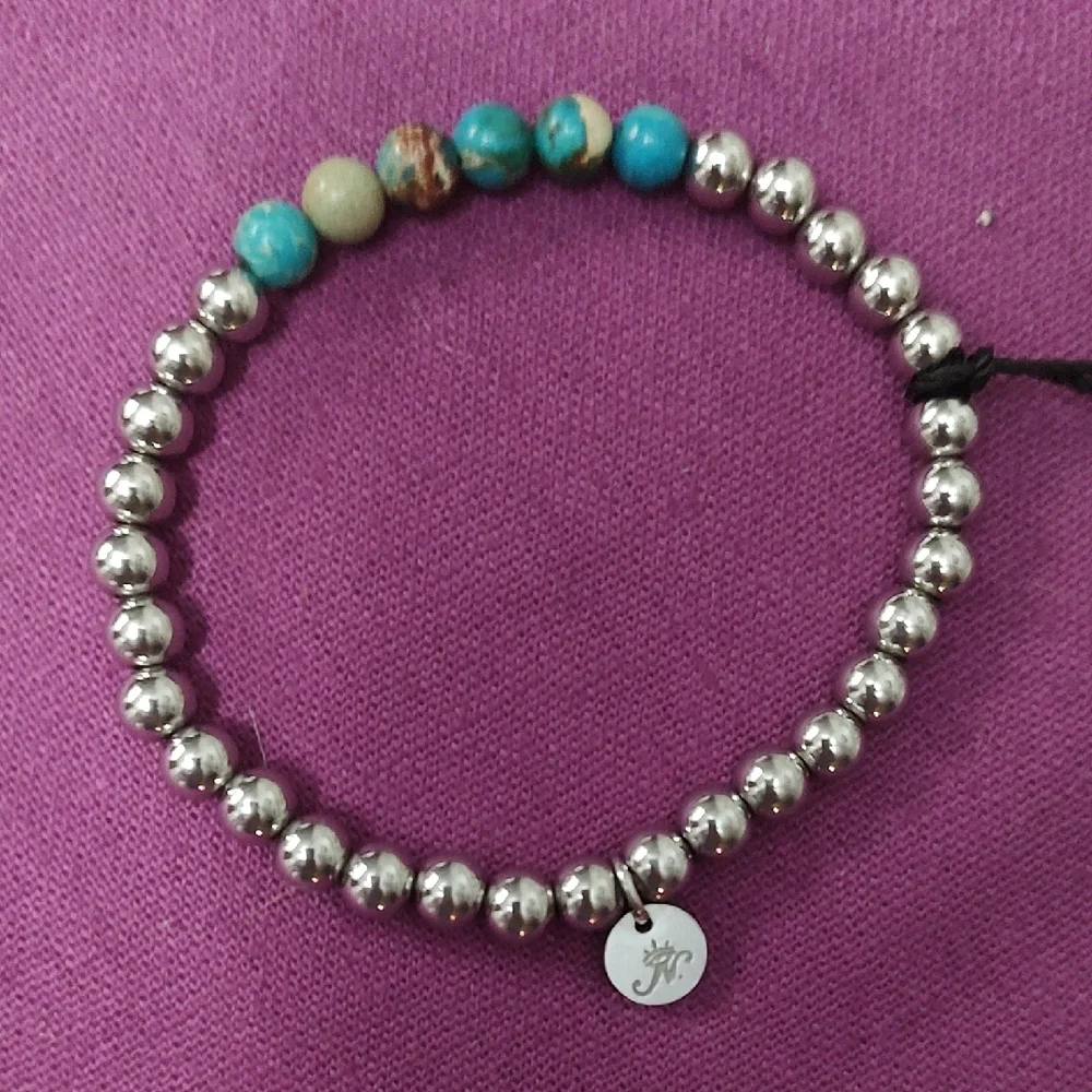 Silver and Turquoise Beaded Bracelet - Picture 4 of 4